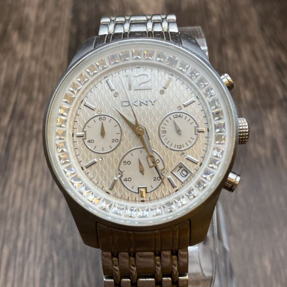 DKNY Model NY4462 Silver Watch With Date main image 7